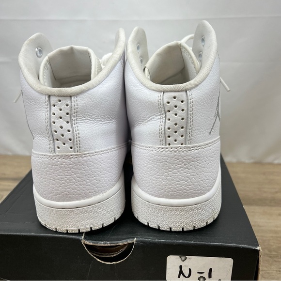 NIKE JORDAN EXECUTIVE HIGH-TOP TRAINERS- Triple White. Men’s 9 820240100 W/Box - Picture 6 of 13